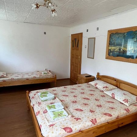 טריאבנה Vacation Home Yoanna מראה חיצוני תמונה