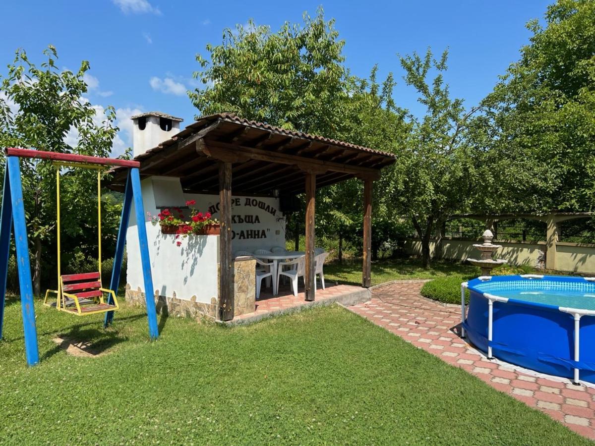 טריאבנה Vacation Home Yoanna מראה חיצוני תמונה